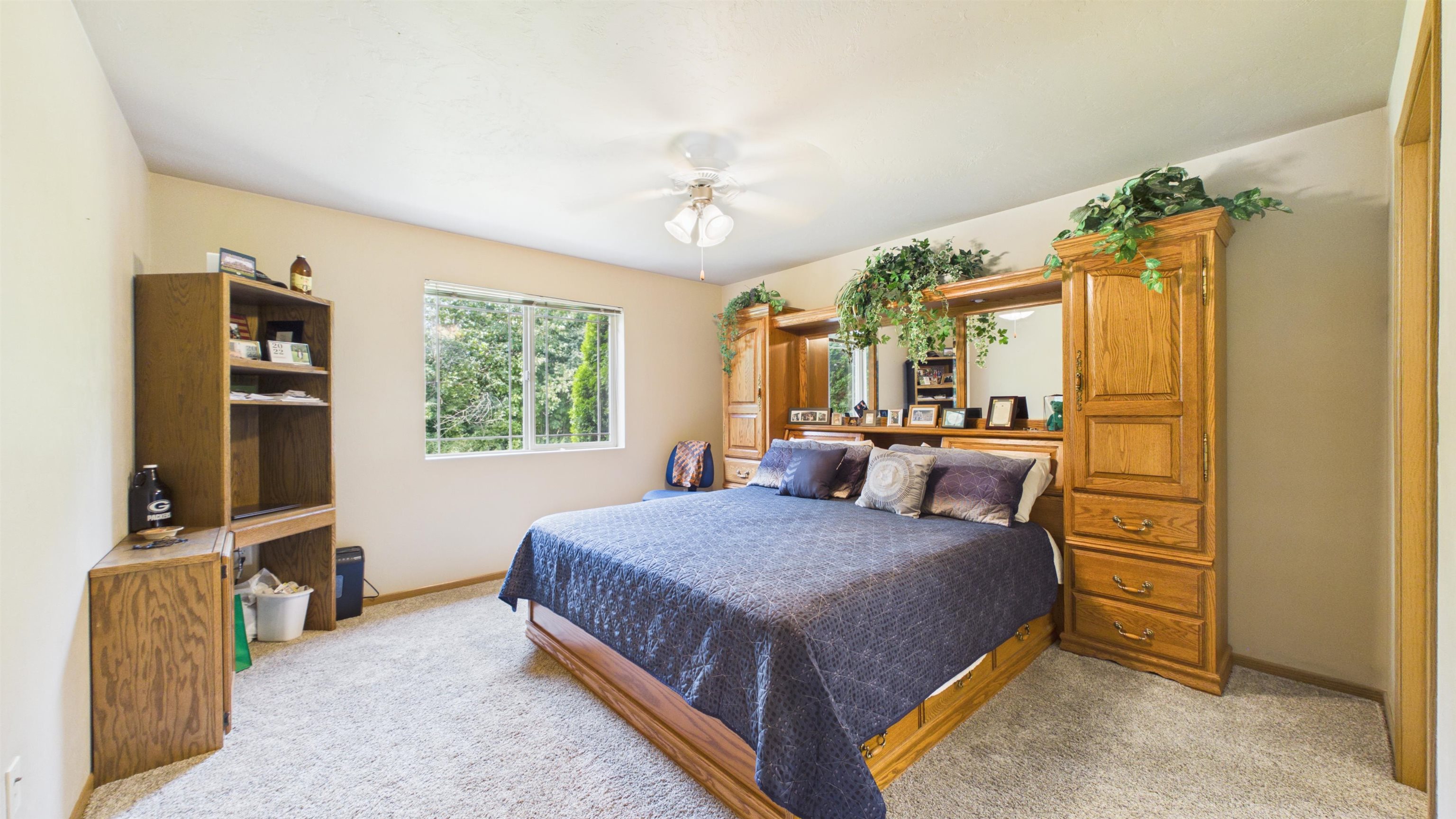 3325 N CASALOMA Drive Unit: 40