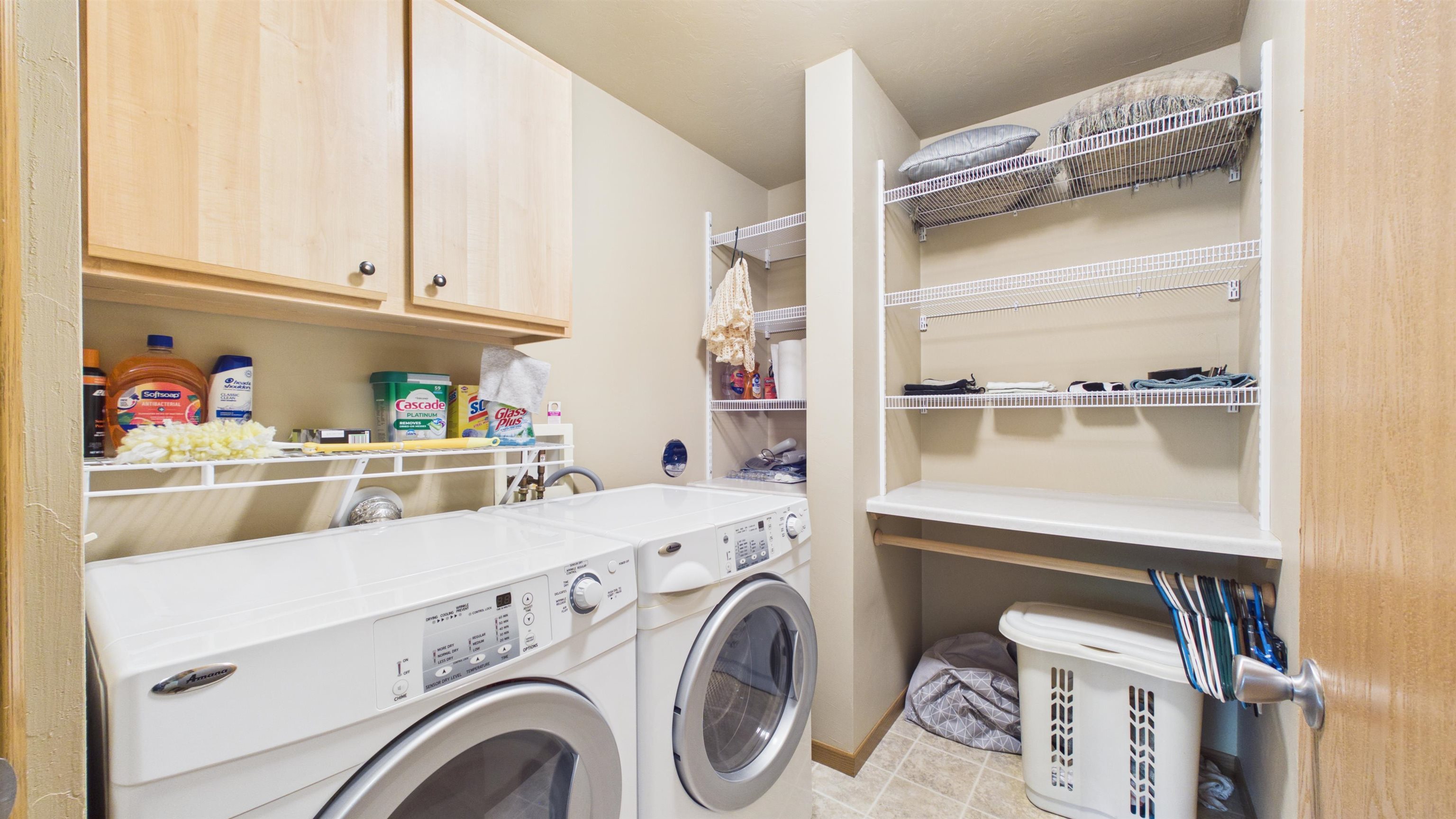3325 N CASALOMA Drive Unit: 40