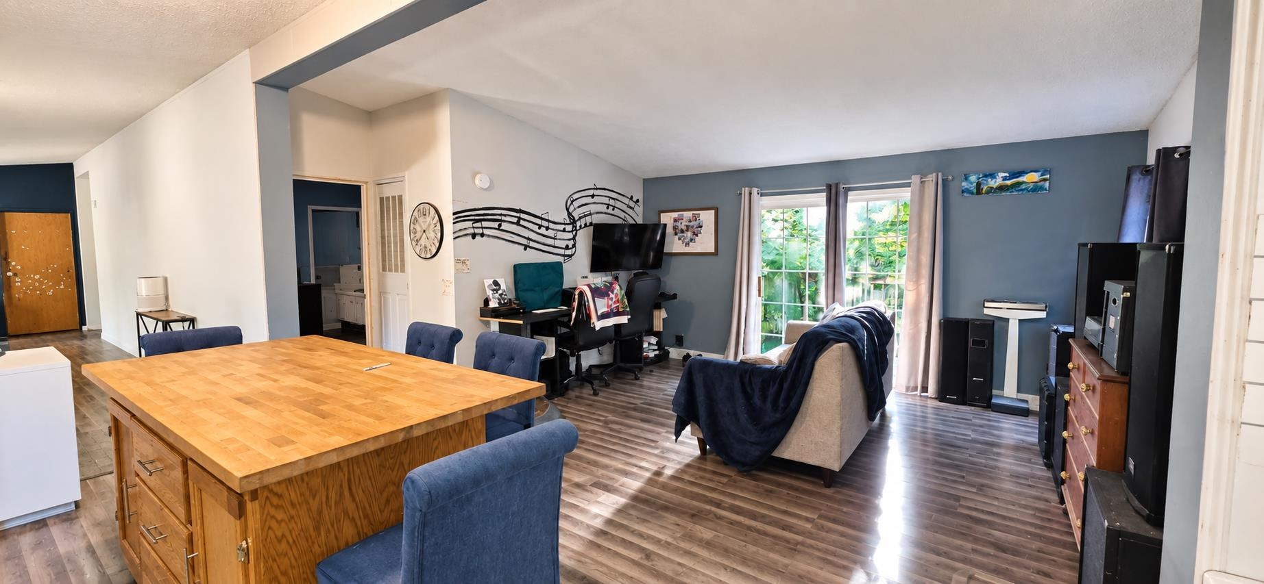 813 POSEY Court
