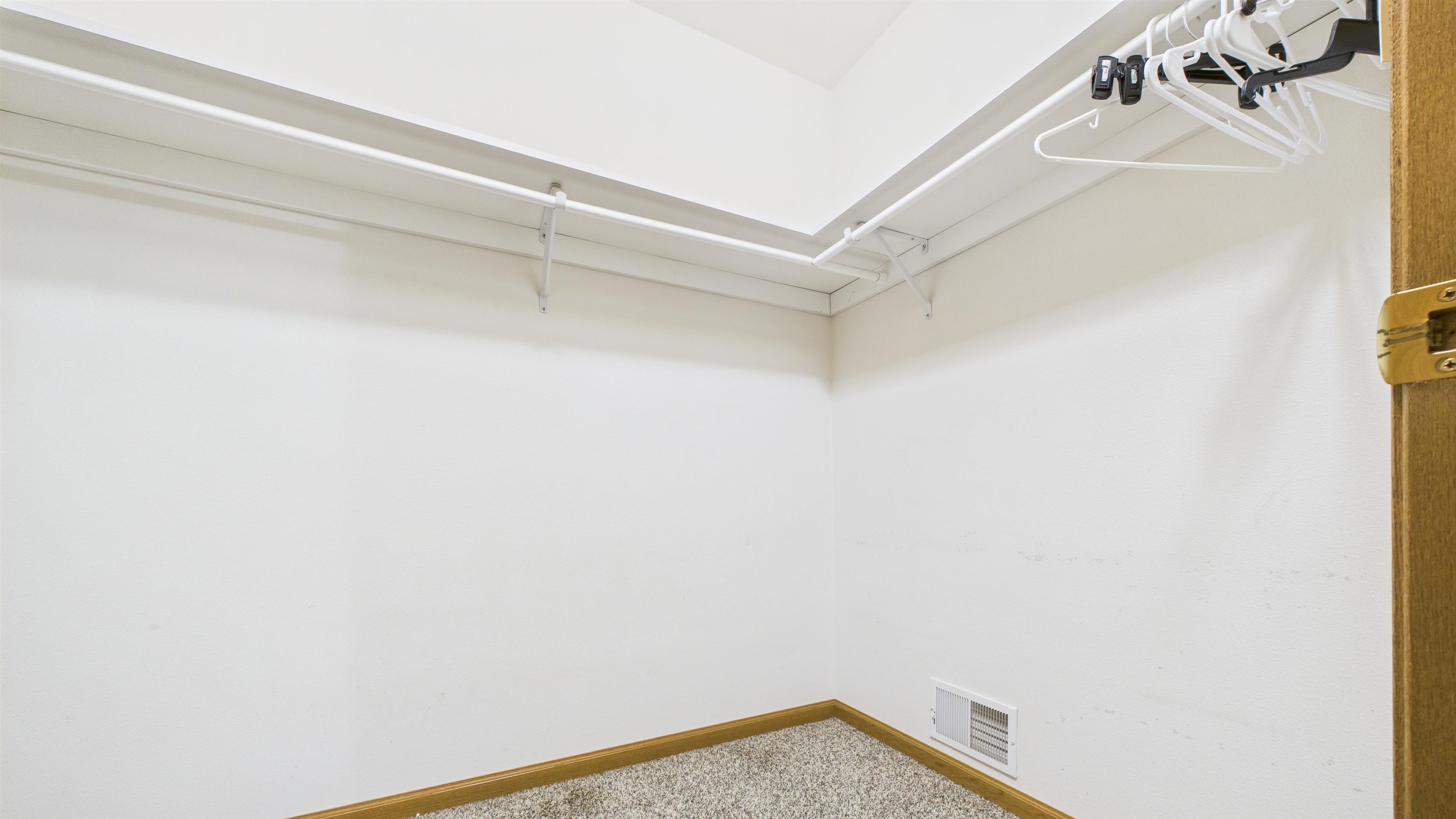 N6464 CANTERBURY Drive