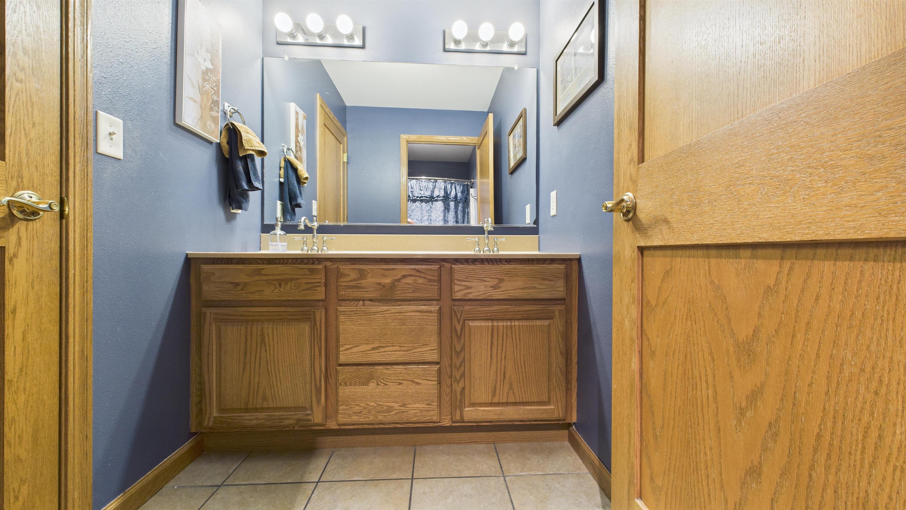 N6464 CANTERBURY Drive