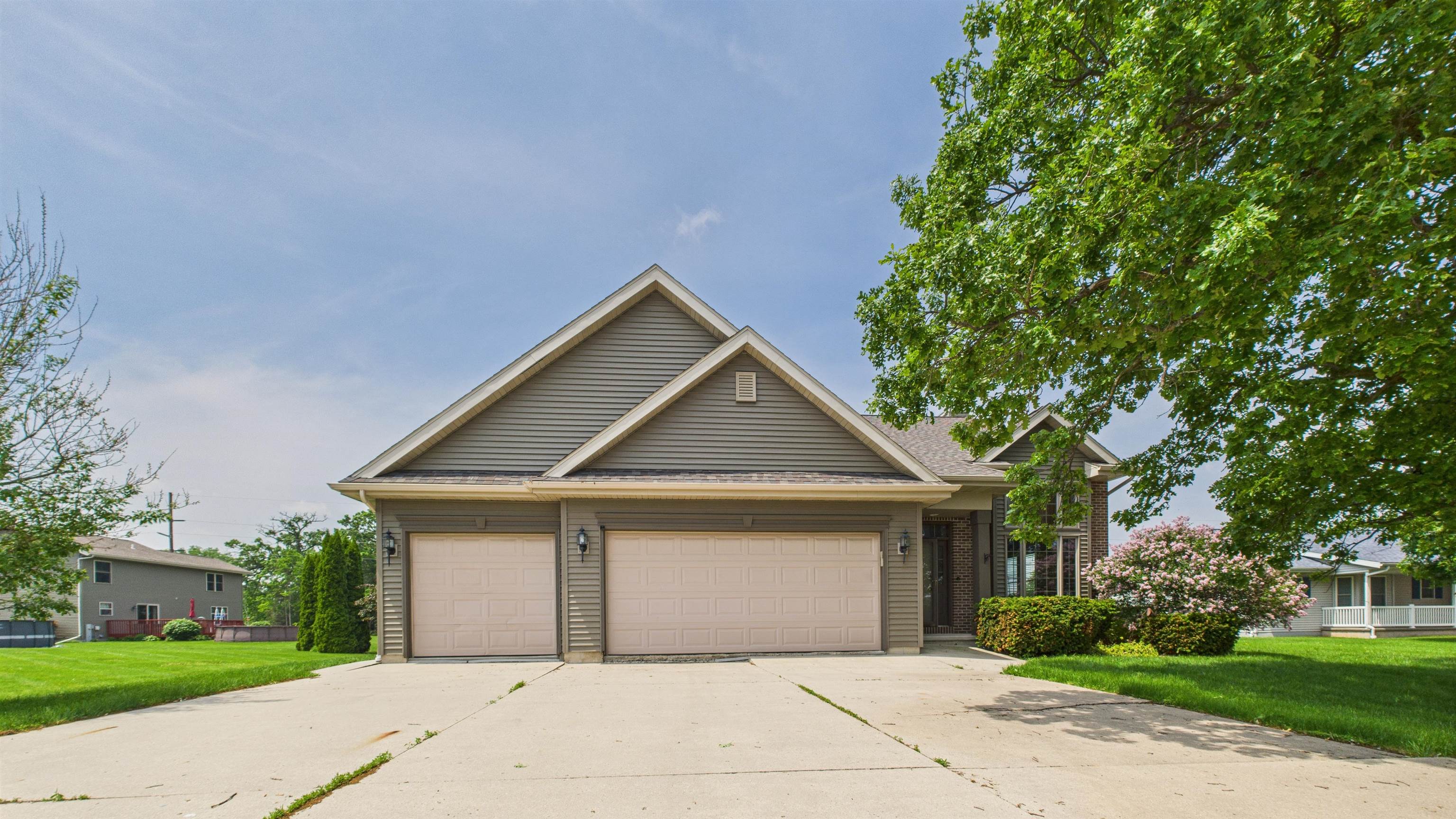 N6464 CANTERBURY Drive