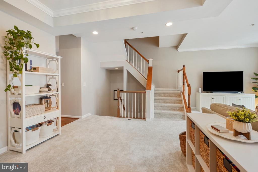 633 ANDREW HILL ROAD