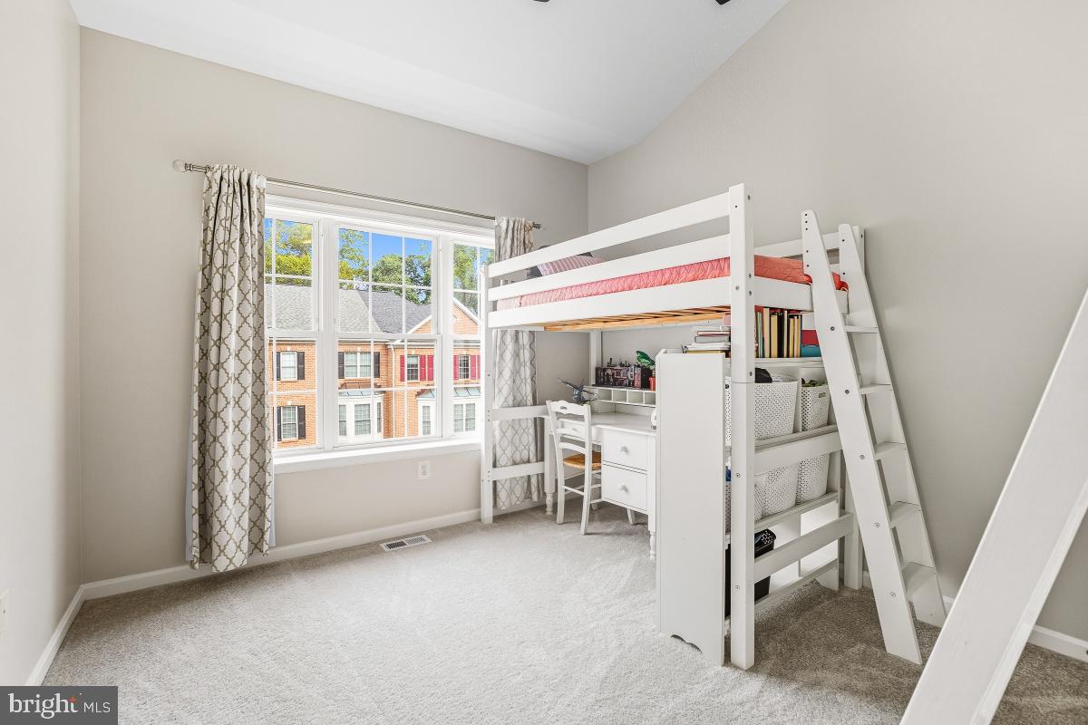 633 ANDREW HILL ROAD