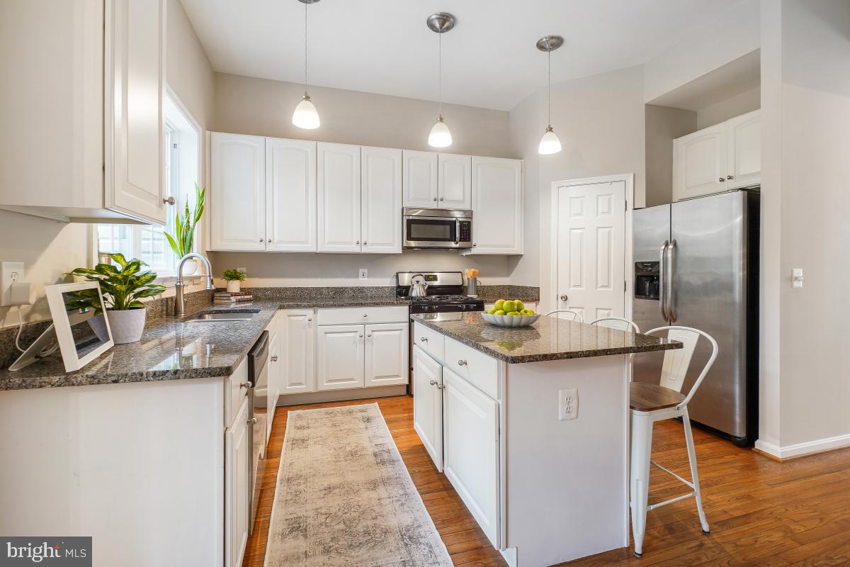 633 ANDREW HILL ROAD