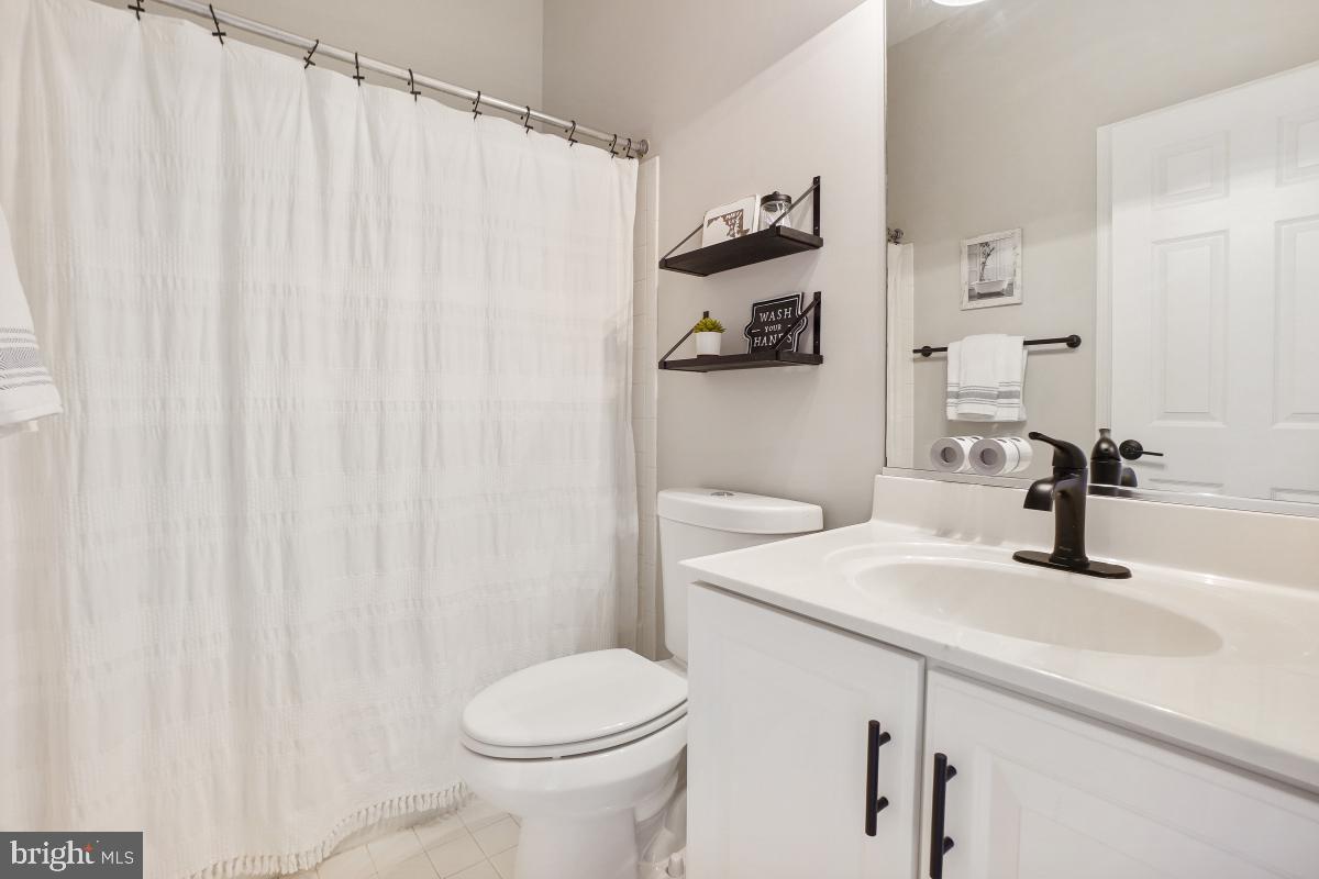 633 ANDREW HILL ROAD