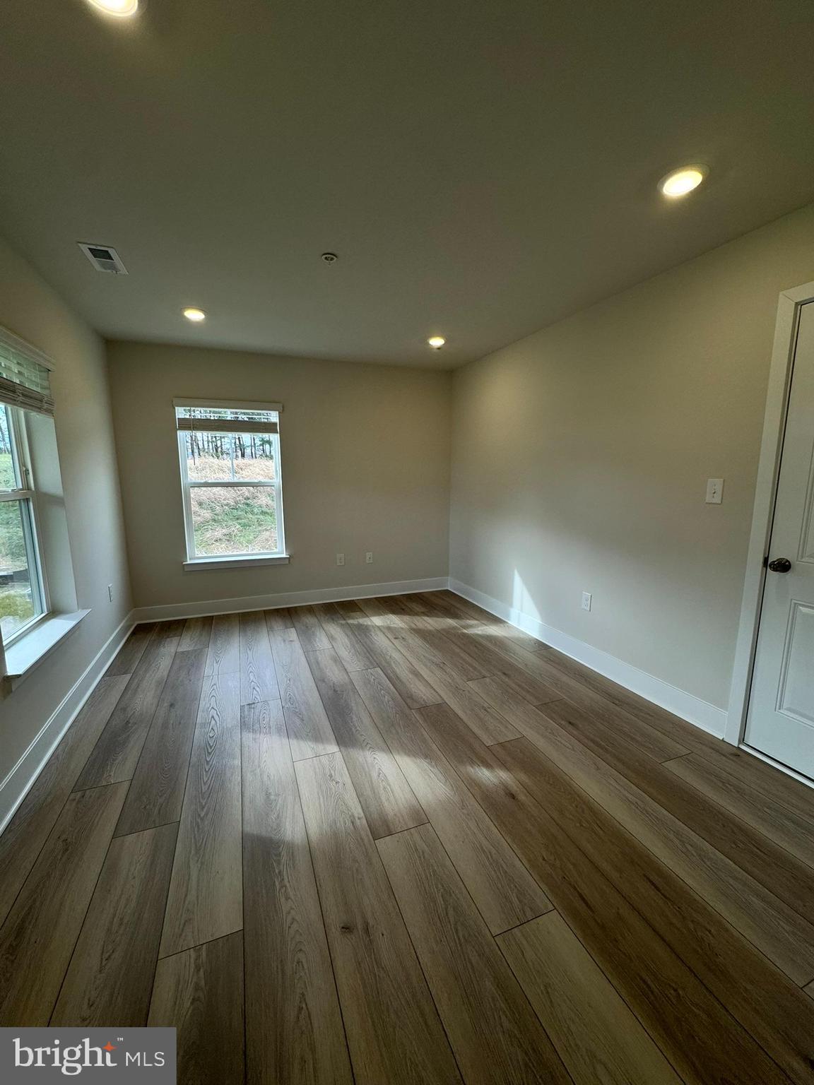 2208 WINTERBERRY LANE I