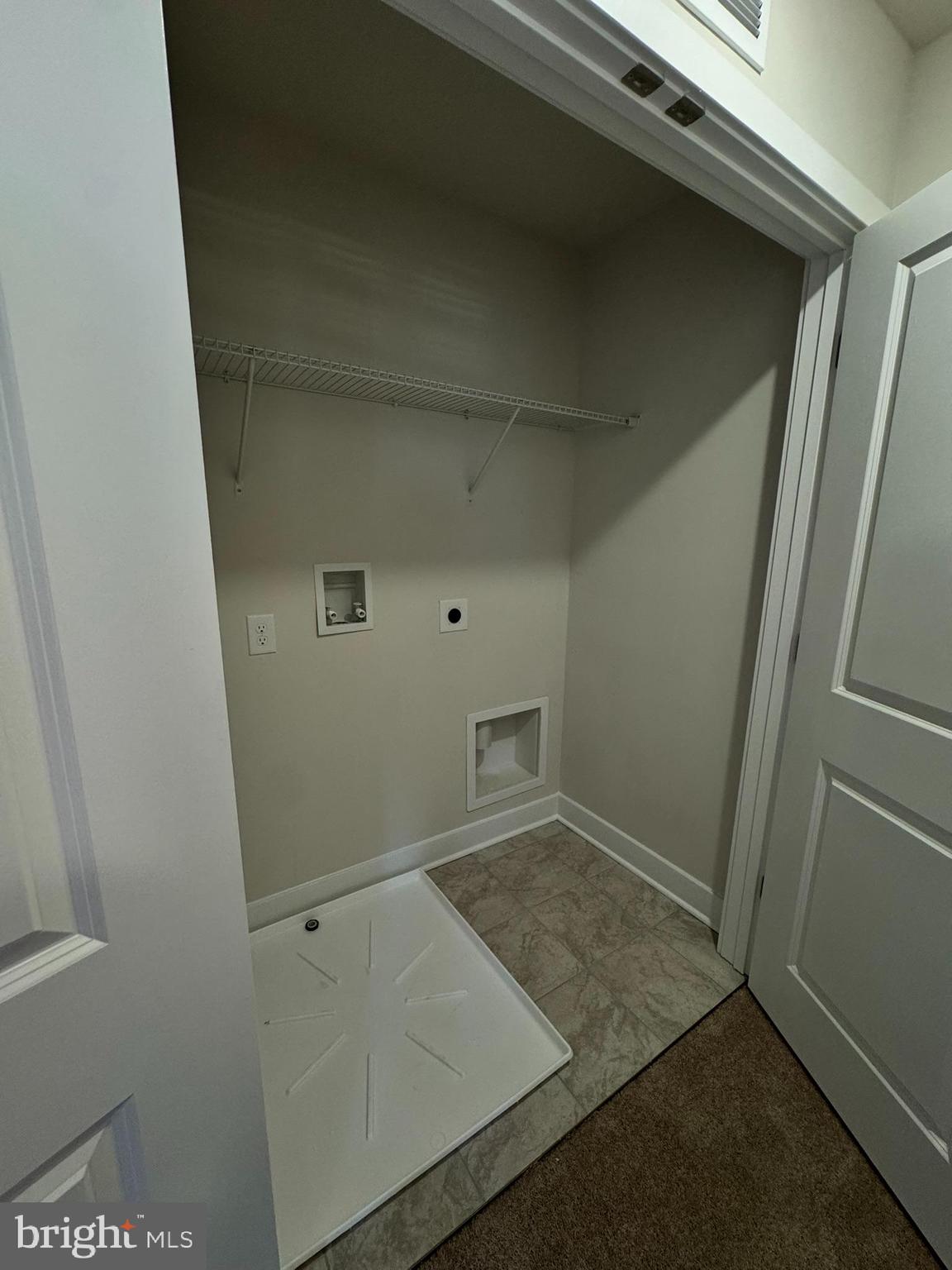 2208 WINTERBERRY LANE I