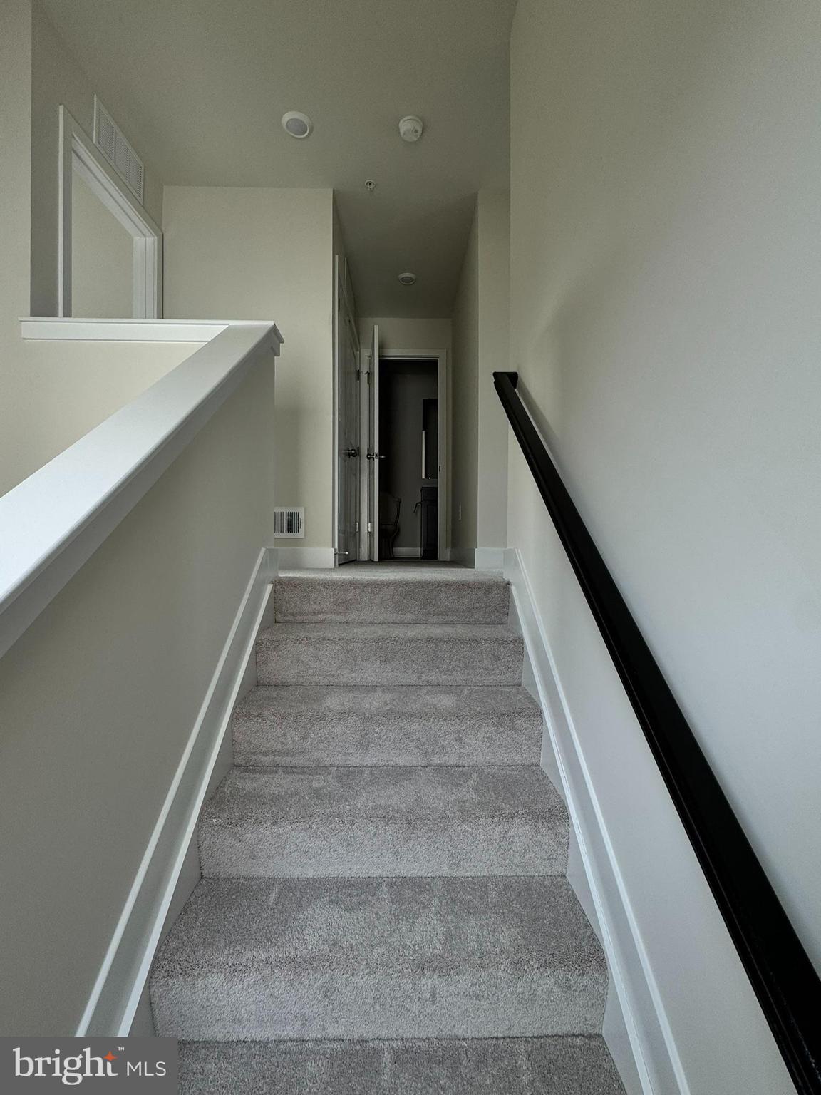 2214 WINTERBERRY LANE I