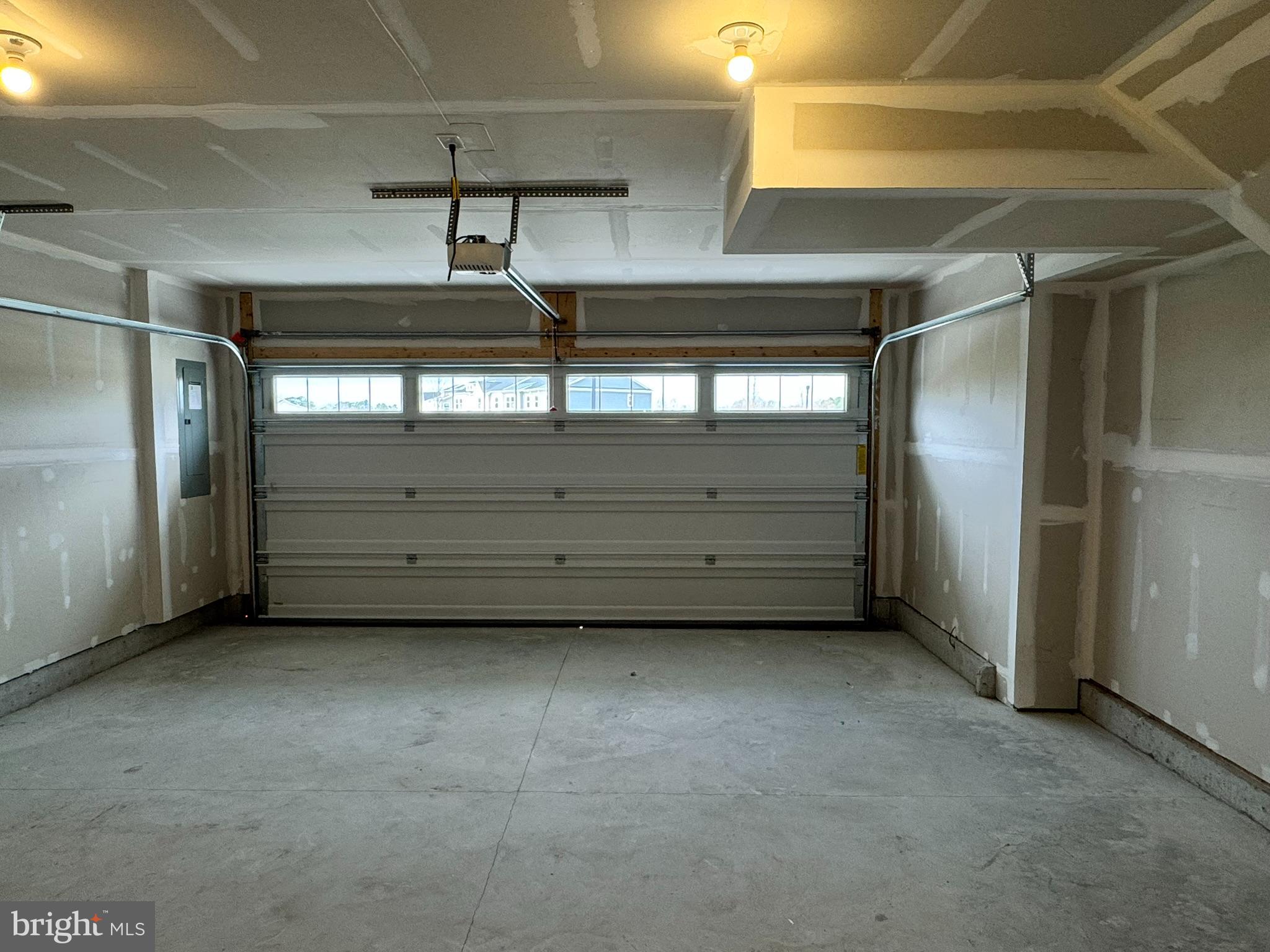 2214 WINTERBERRY LANE I