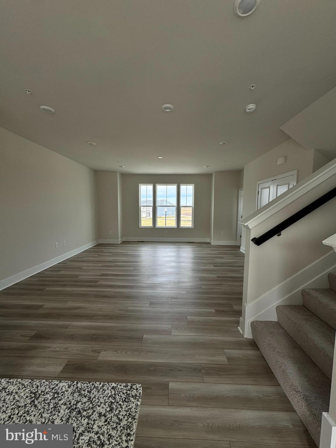 2214 WINTERBERRY LANE I