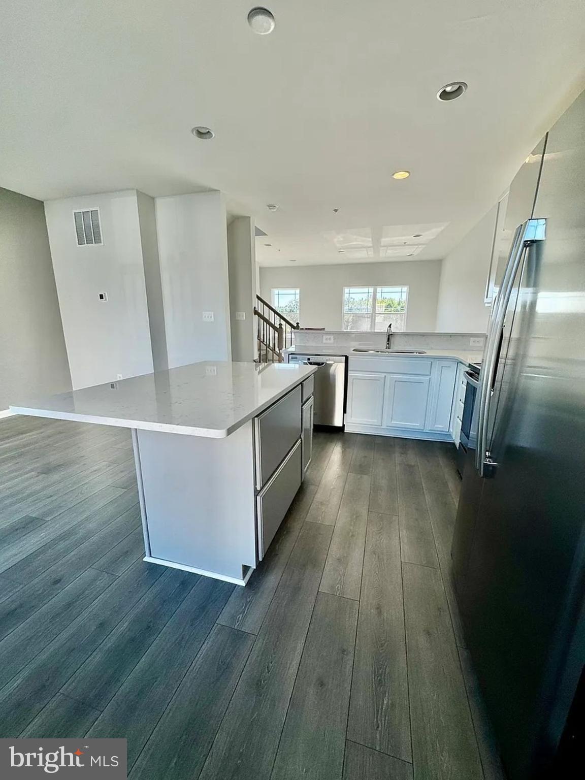 2484 WESTWIND BOULEVARD TH