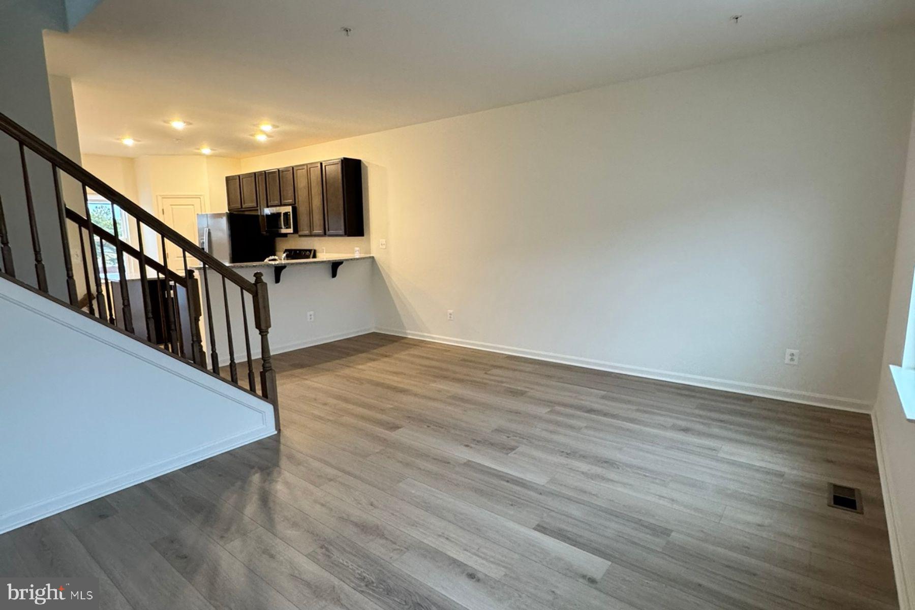 2537 WESTWIND BOULEVARD