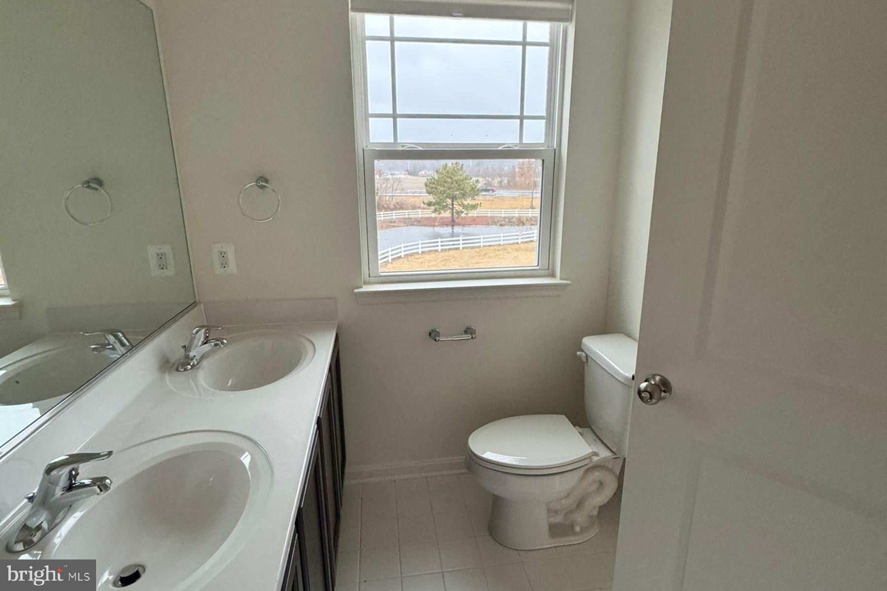 2537 WESTWIND BOULEVARD