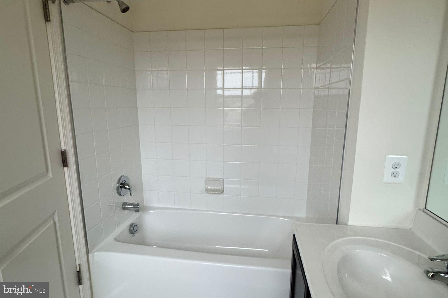 2541 WESTWIND BOULEVARD