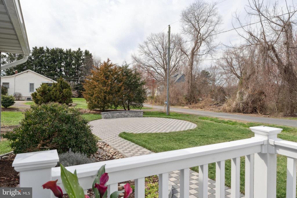 227 LOVE POINT AVENUE