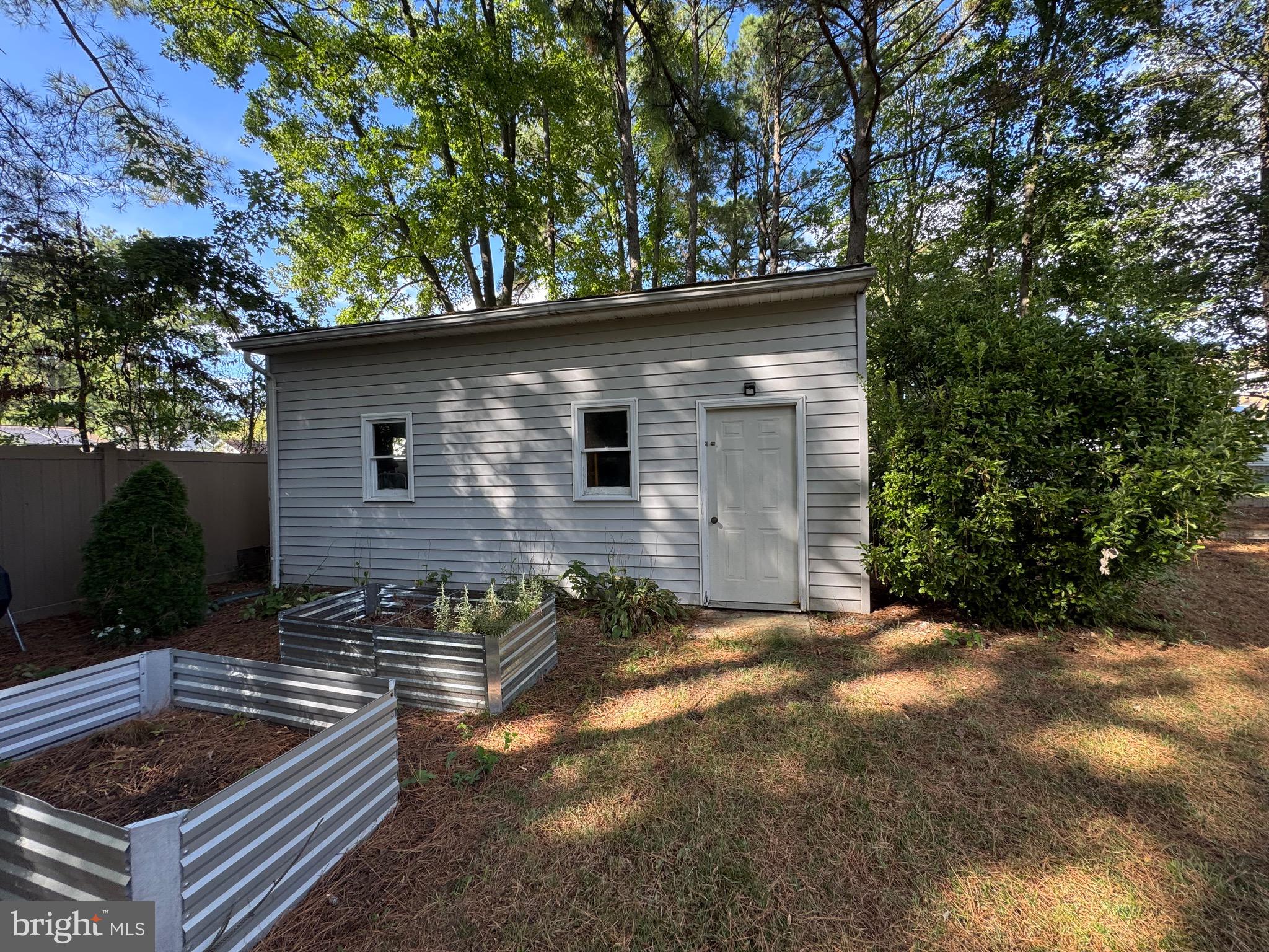211 QUEEN ANNE ROAD
