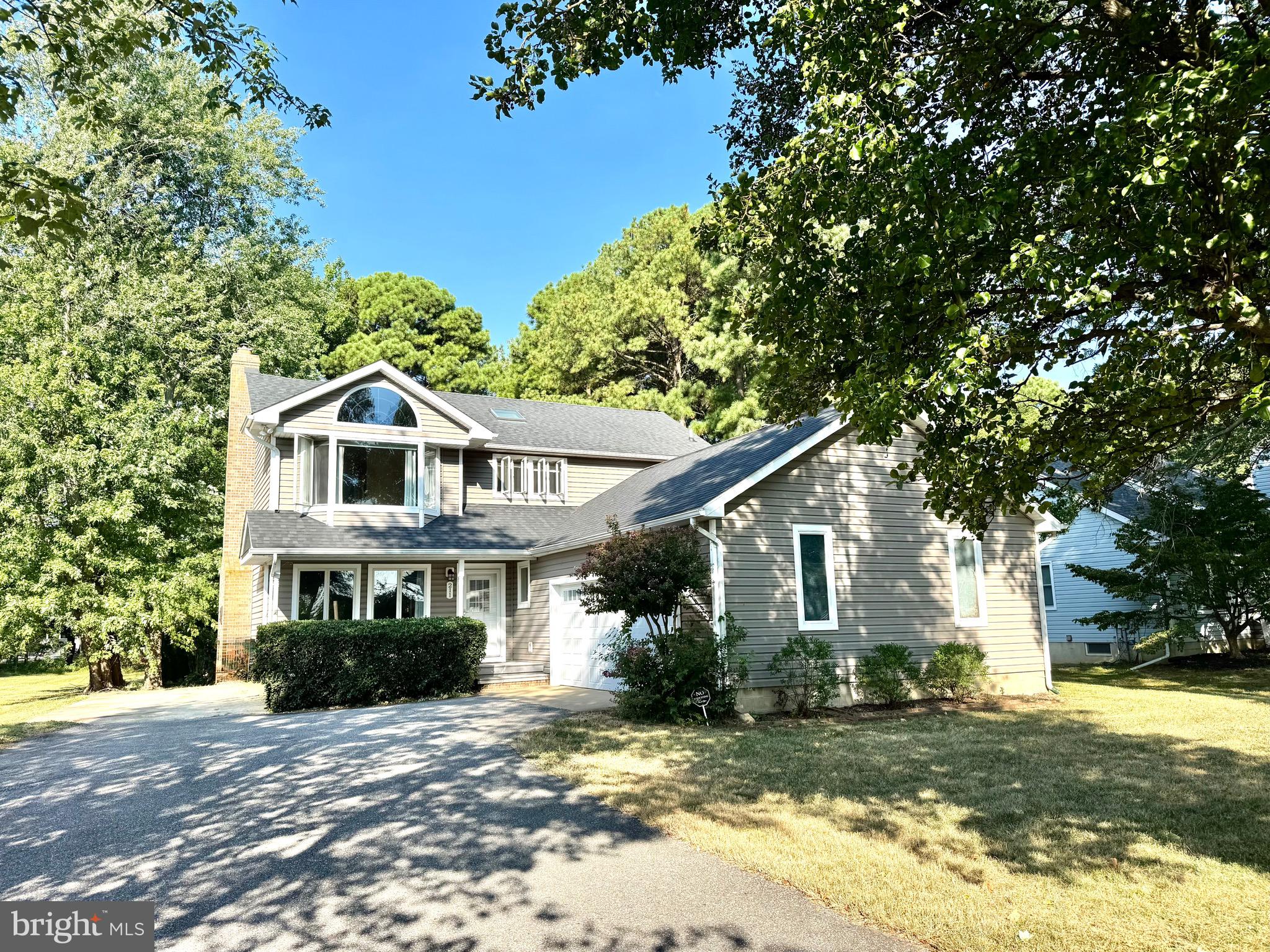 211 QUEEN ANNE ROAD