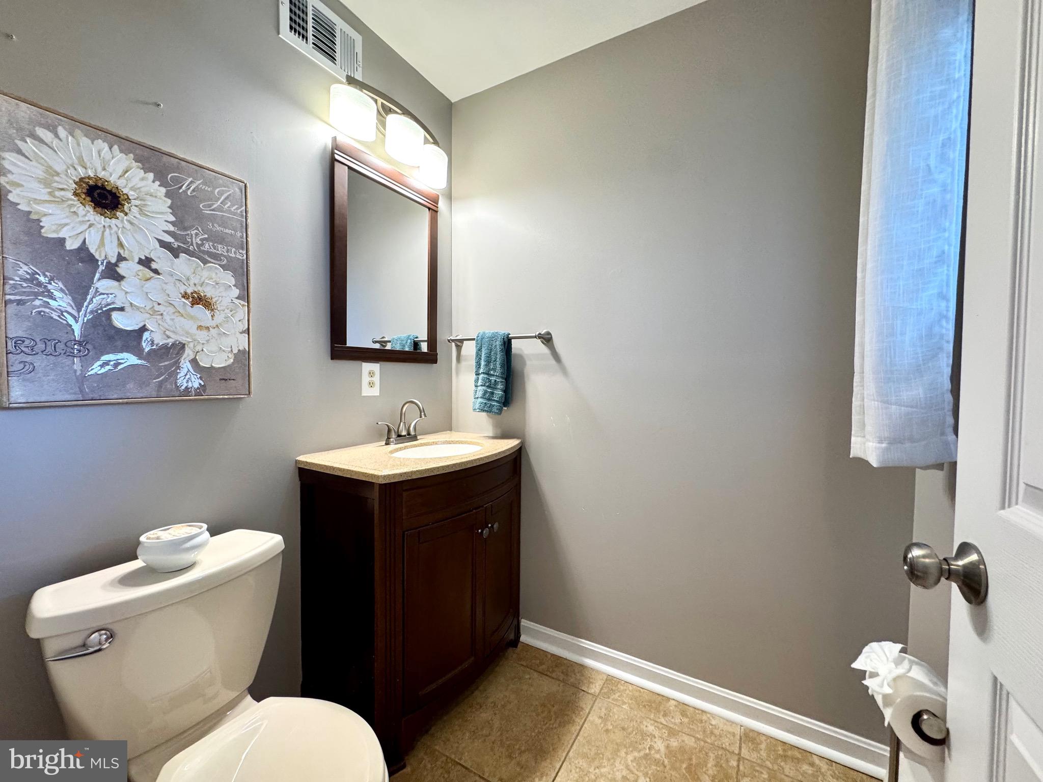 211 QUEEN ANNE ROAD