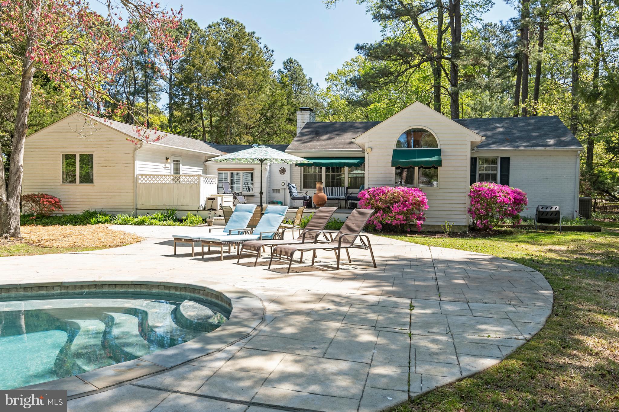 7630 TRED AVON CIRCLE