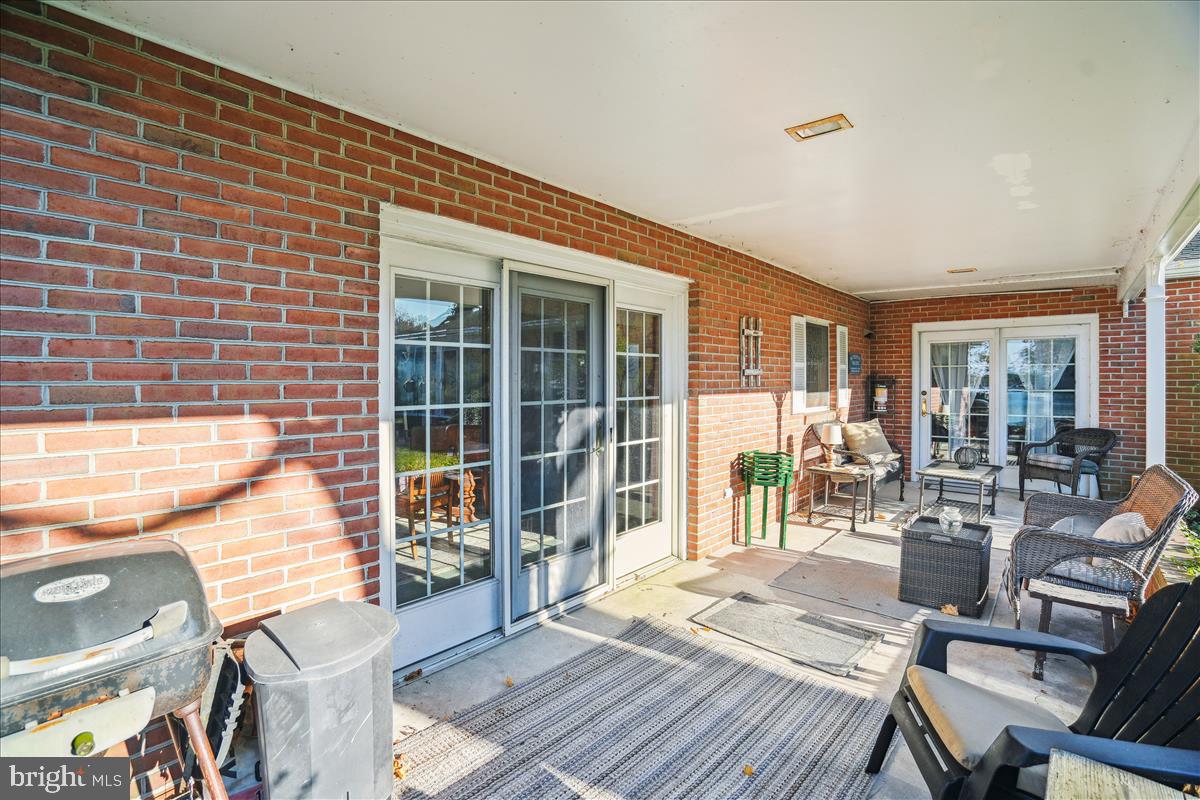 8623 NORTHBEND CIRCLE