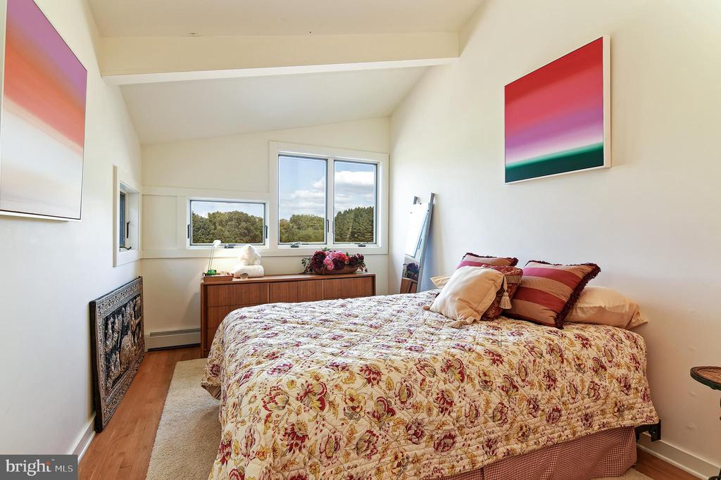 10205 KINTORE DRIVE