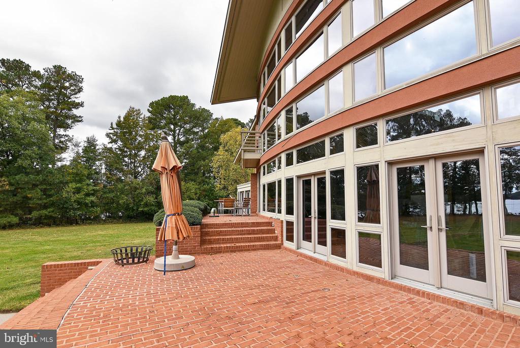 10205 KINTORE DRIVE