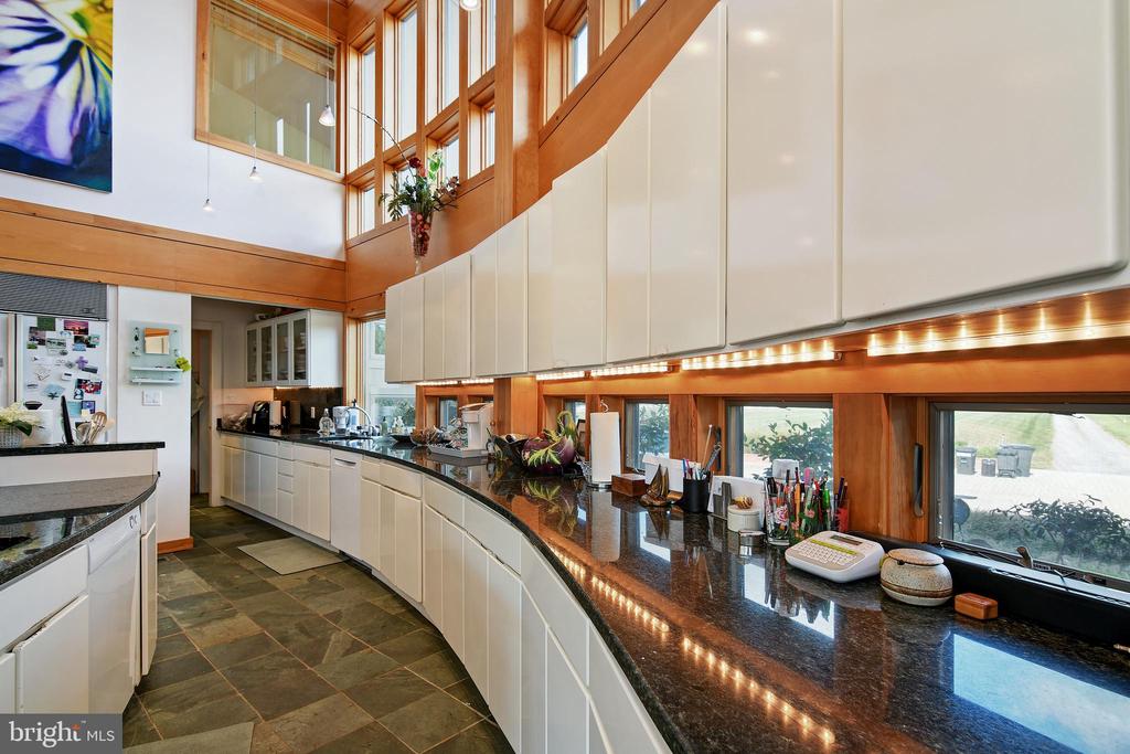 10205 KINTORE DRIVE