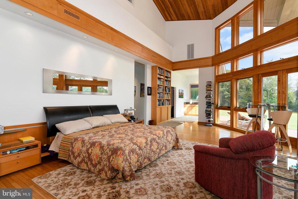 10205 KINTORE DRIVE