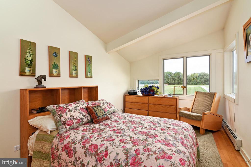 10205 KINTORE DRIVE