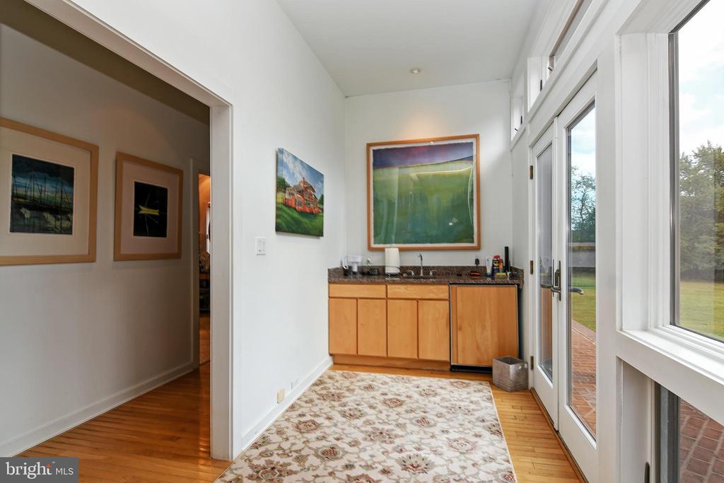 10205 KINTORE DRIVE