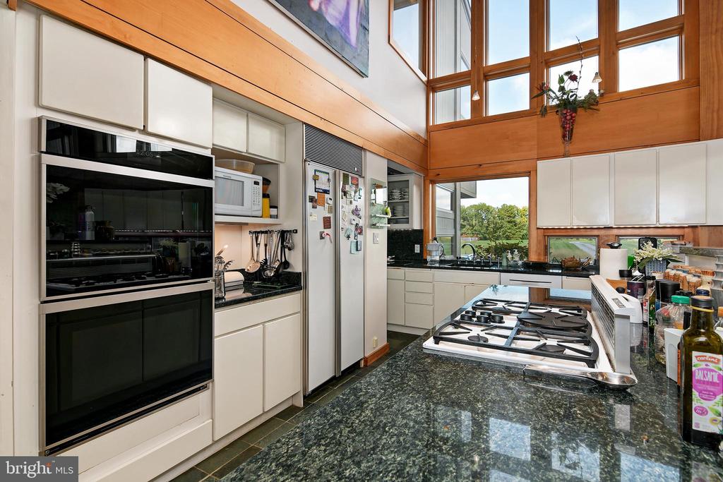 10205 KINTORE DRIVE