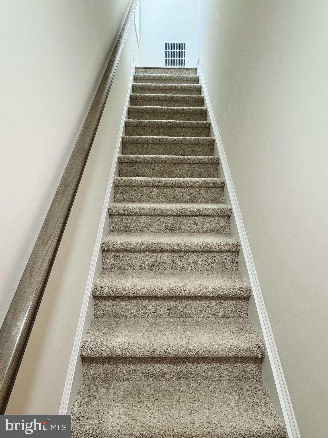 300 DIXON STREET 208