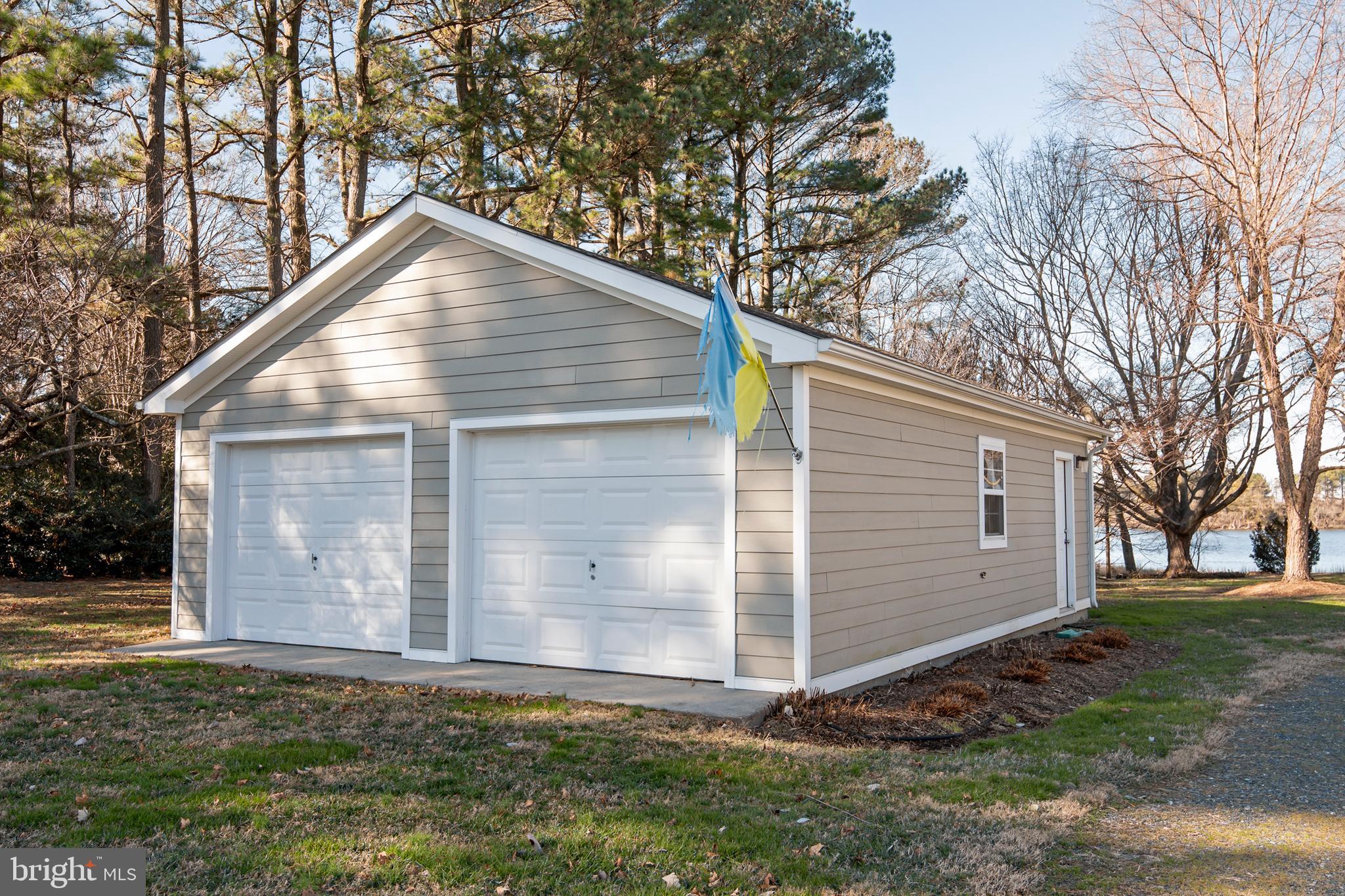 26404 PRESQUILE DRIVE N