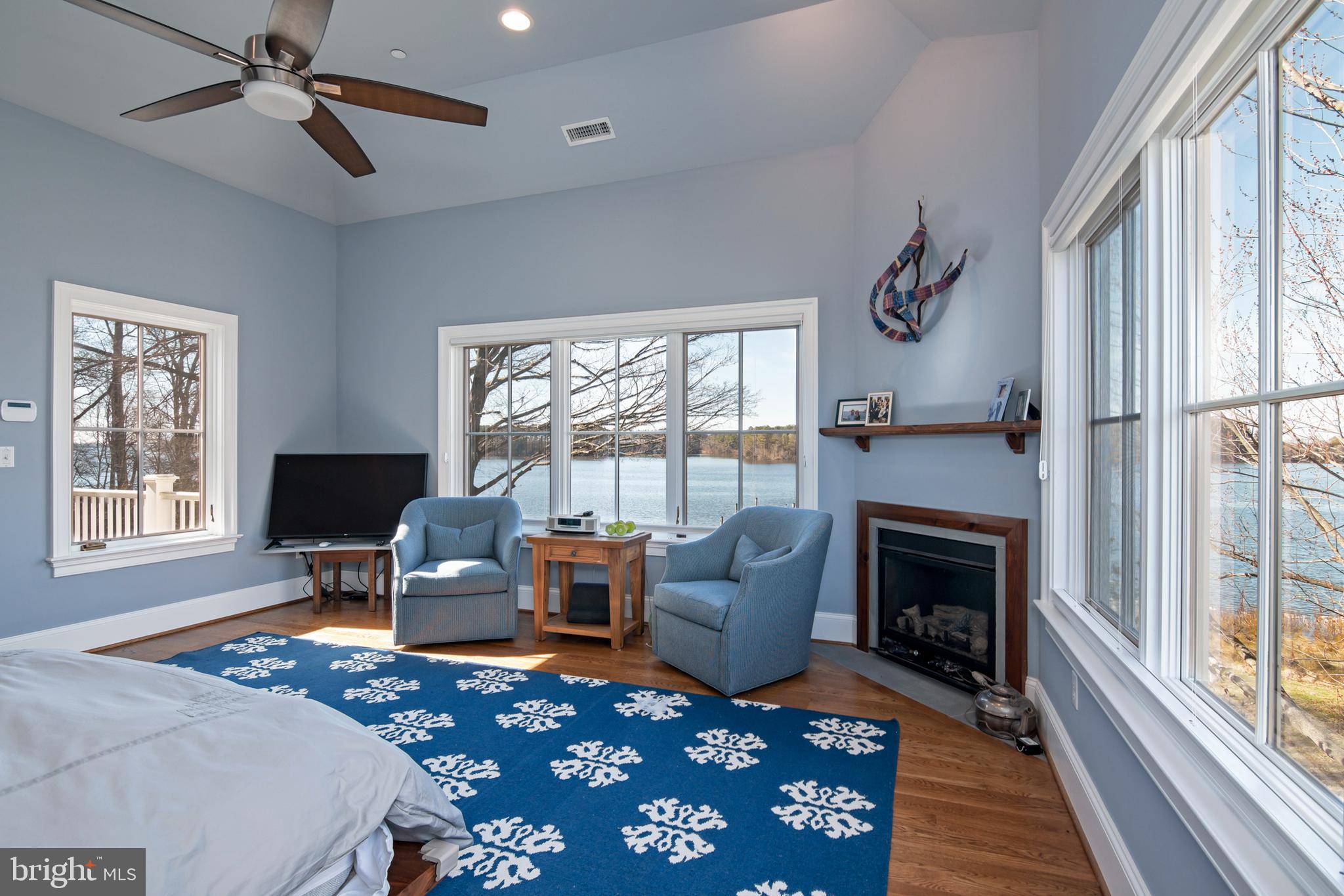 26404 PRESQUILE DRIVE N