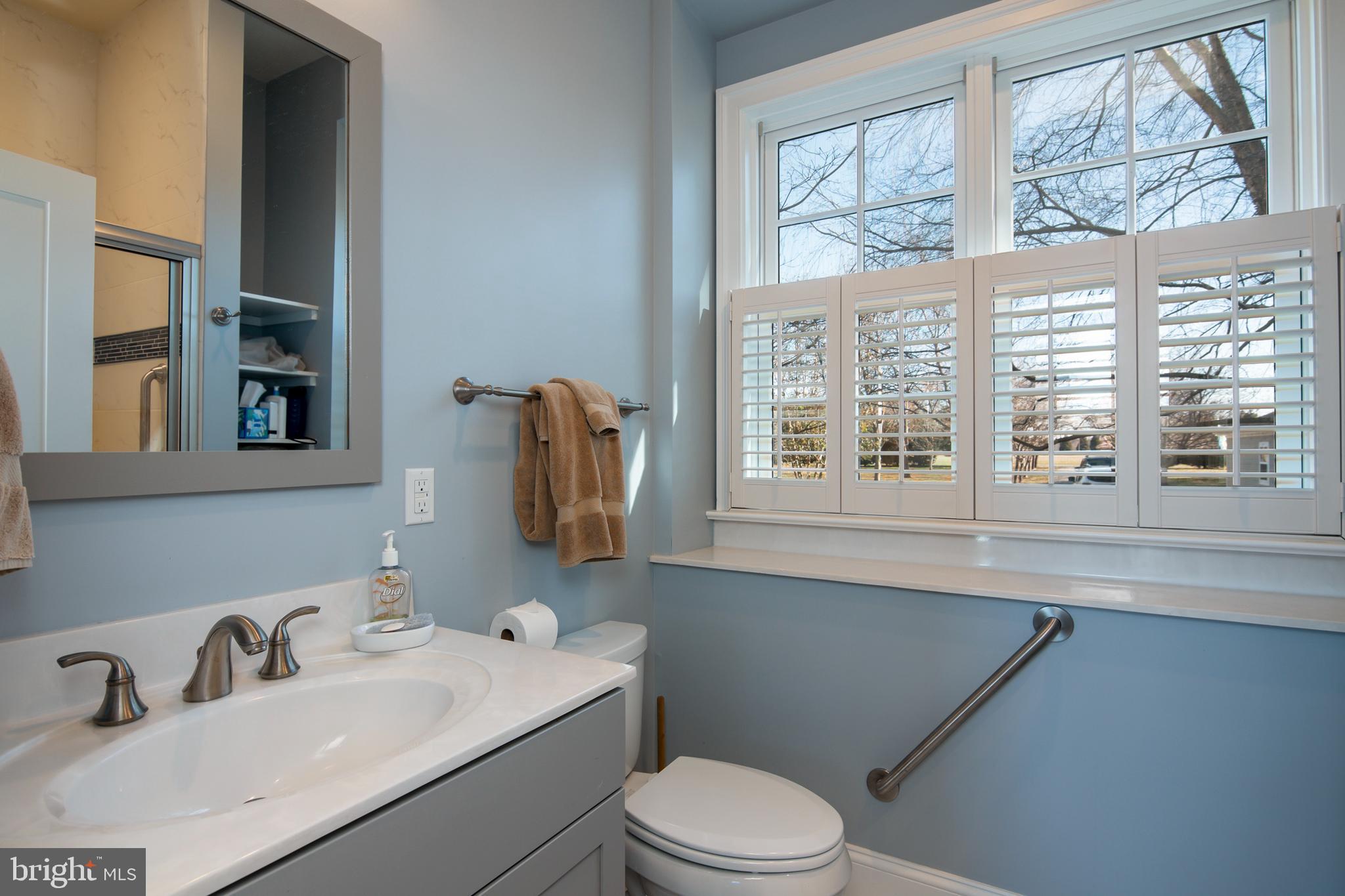 26404 PRESQUILE DRIVE N