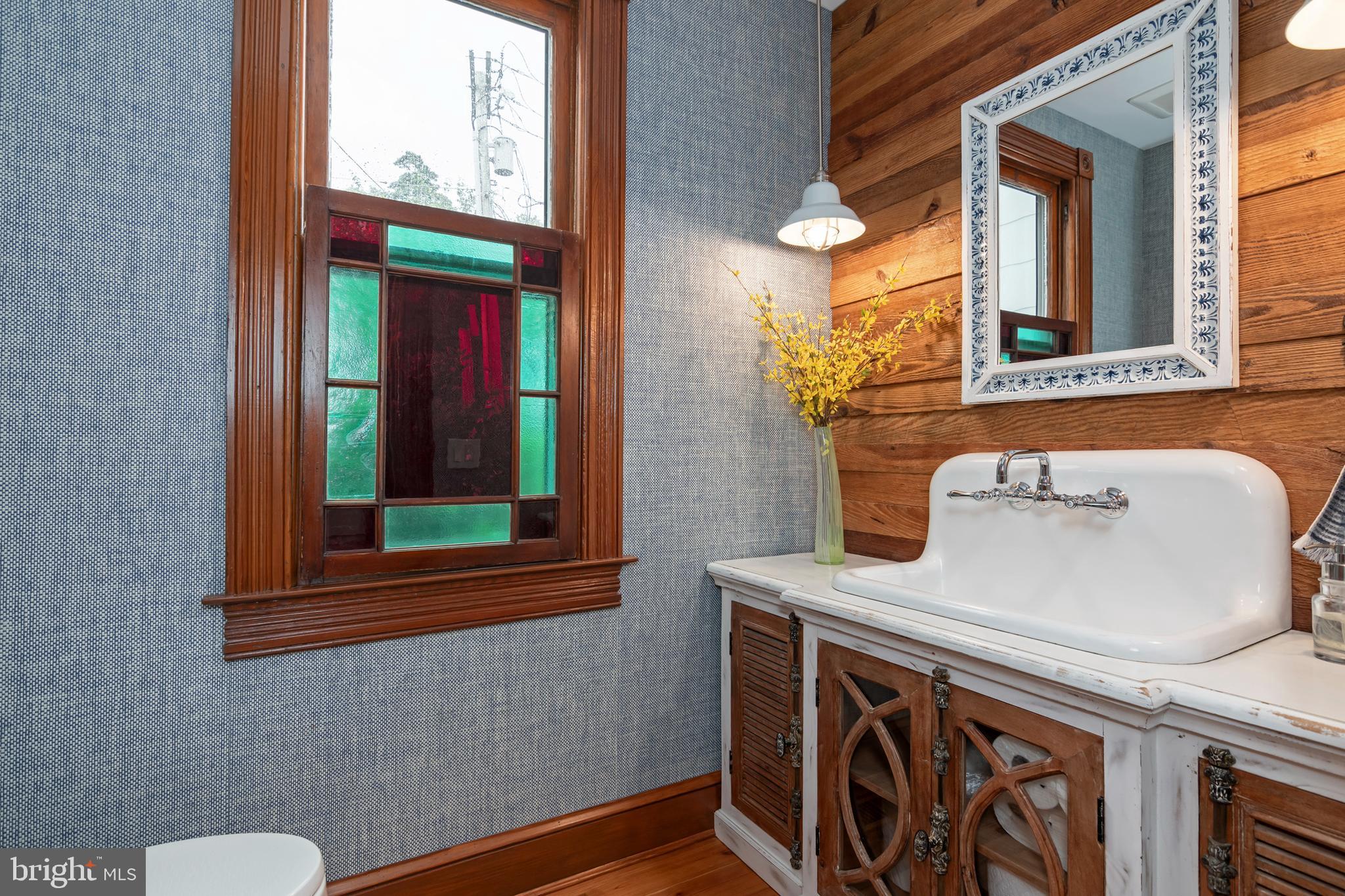 127 S HARRISON STREET