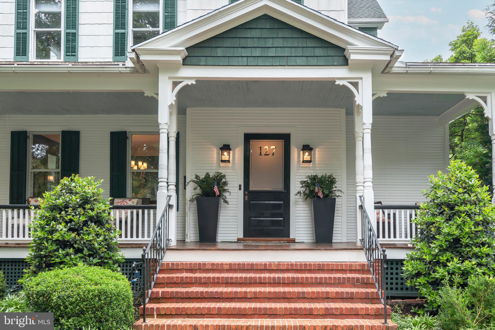 127 S HARRISON STREET