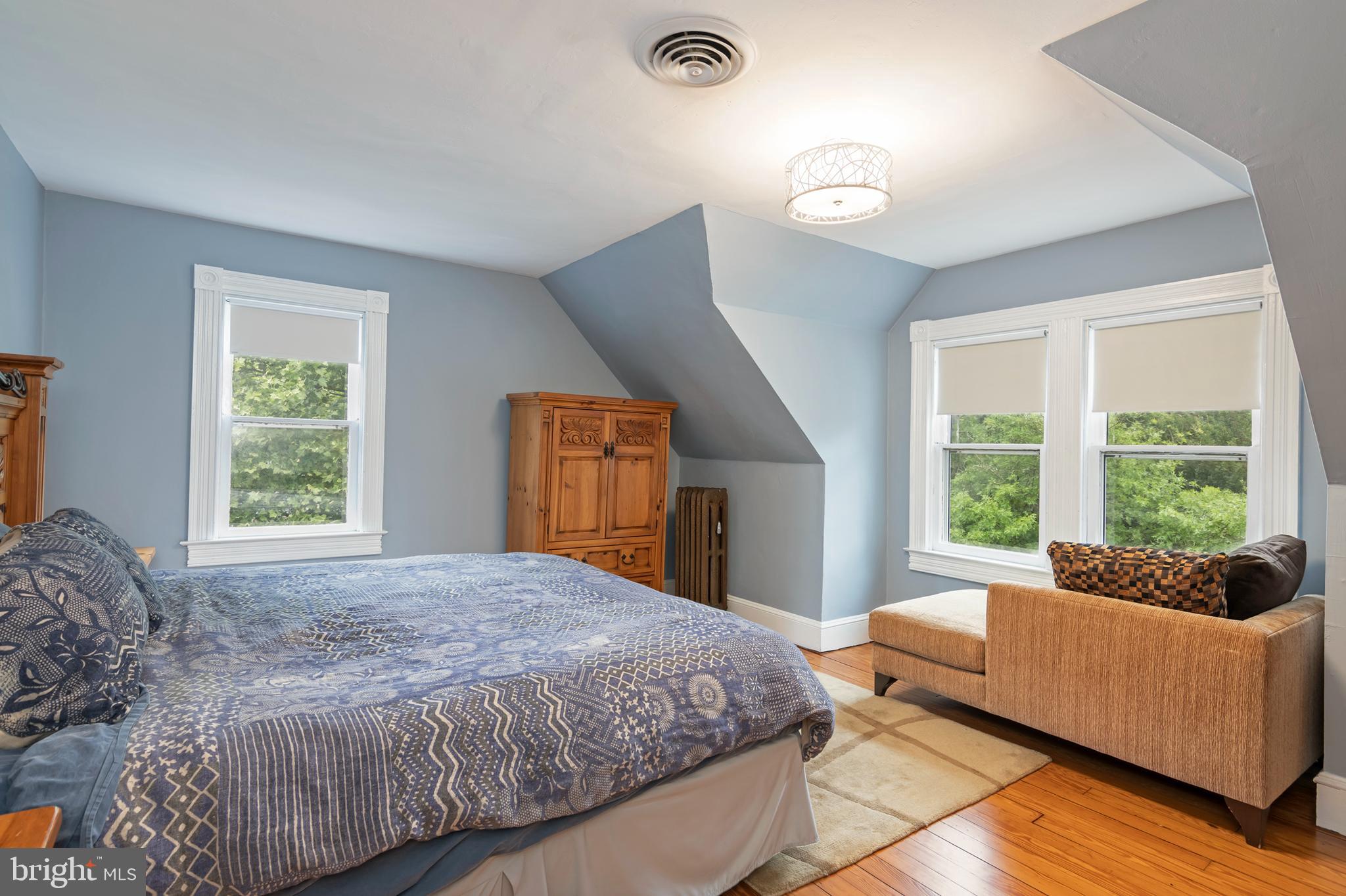 127 S HARRISON STREET