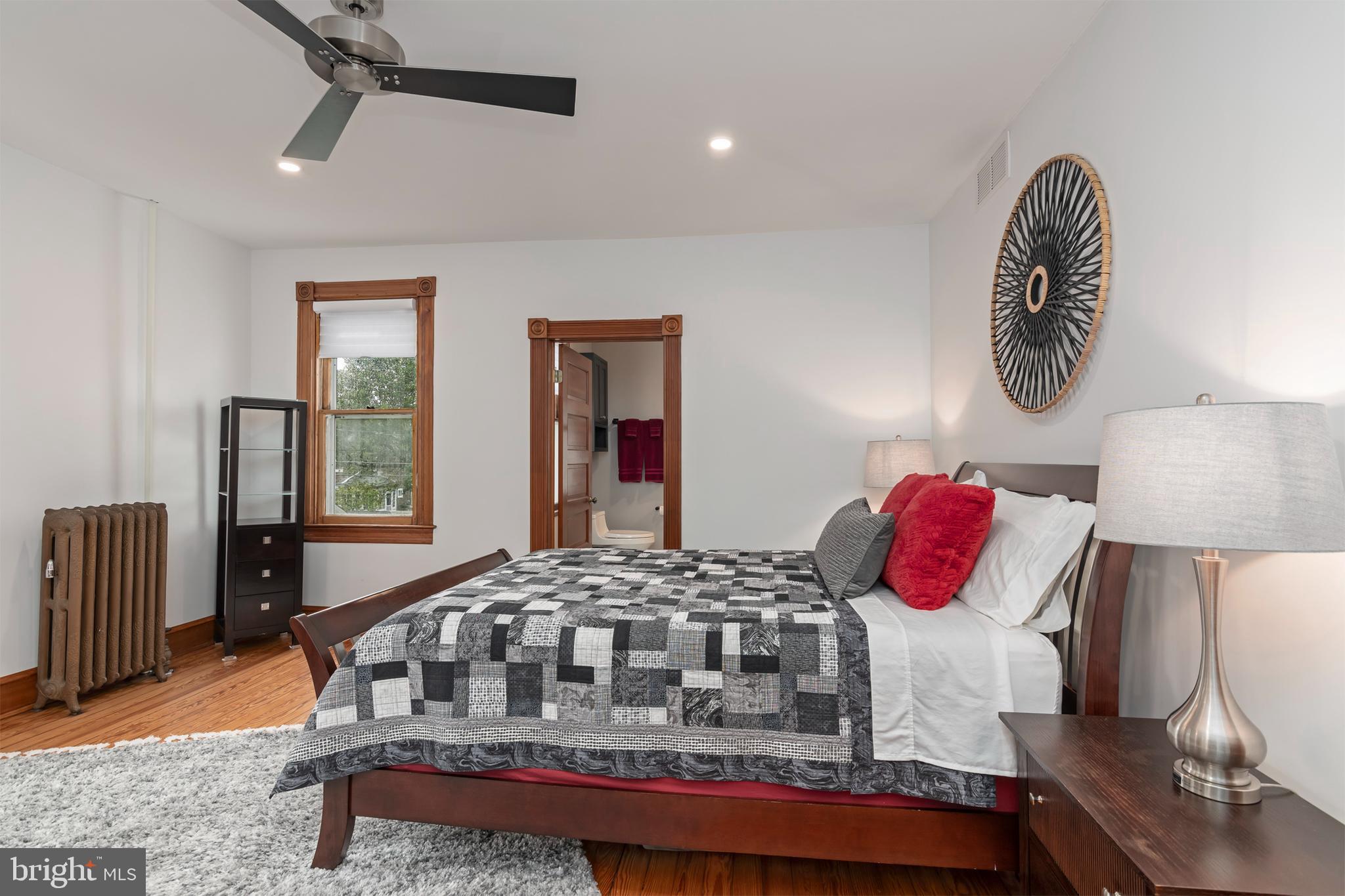 127 S HARRISON STREET