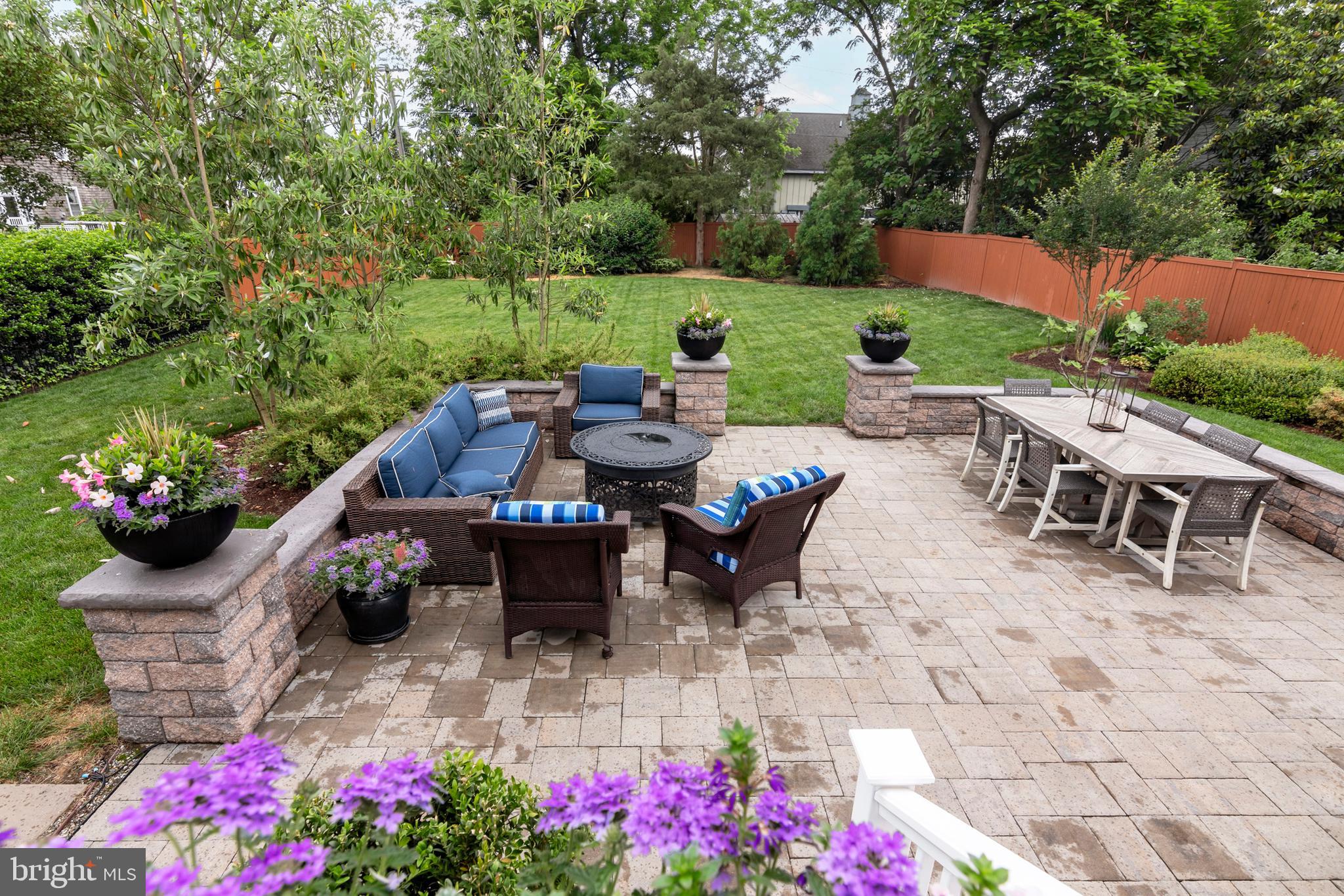 127 S HARRISON STREET