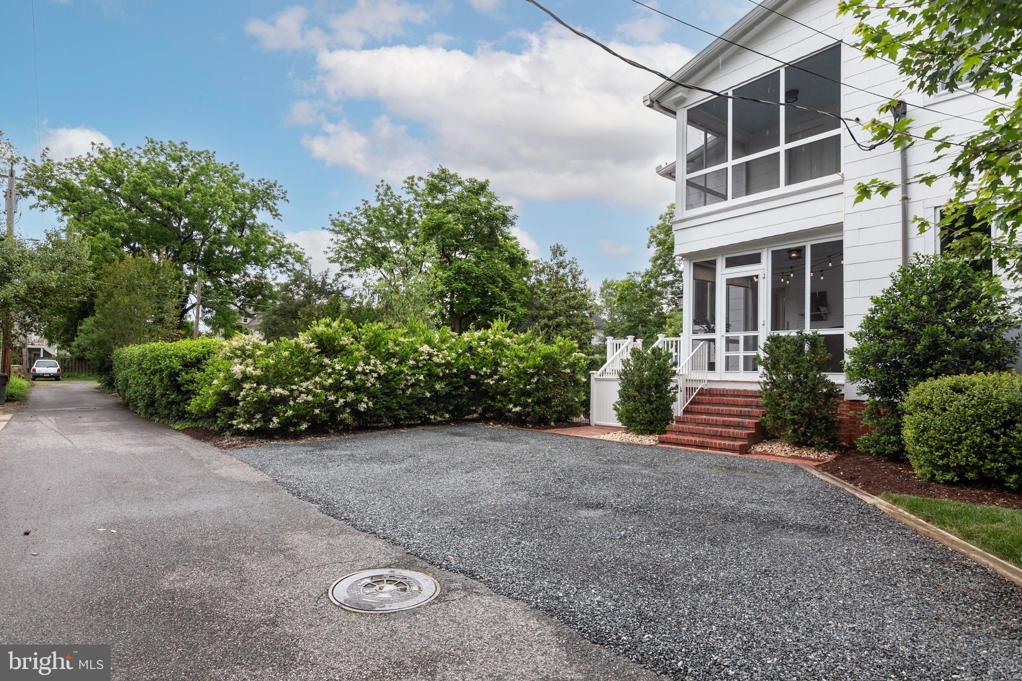 127 S HARRISON STREET