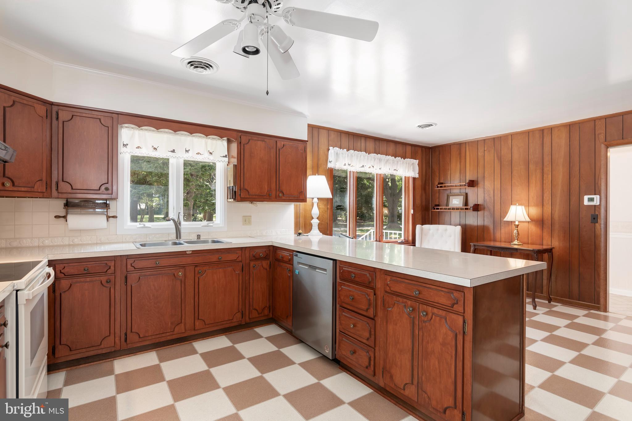 24700 RAYS POINT ROAD