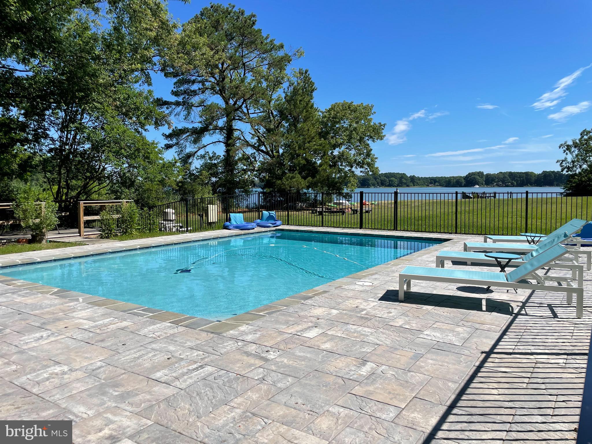 7709 QUAKER NECK ROAD