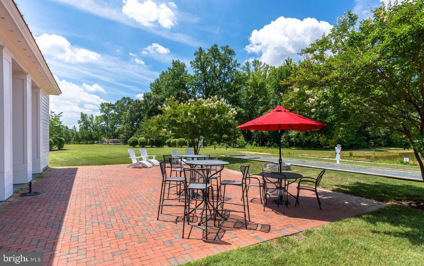 8060 EASTON VILLAGE DRIVE