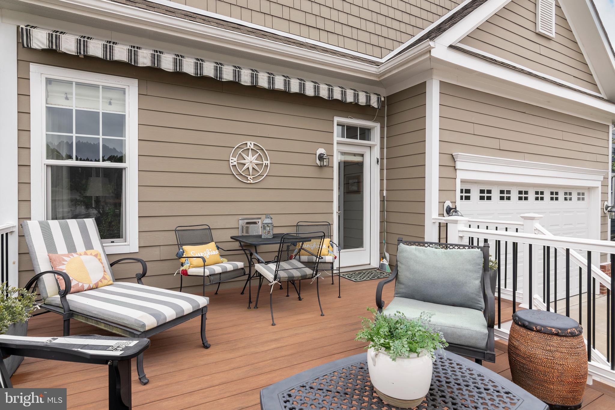 8060 EASTON VILLAGE DRIVE