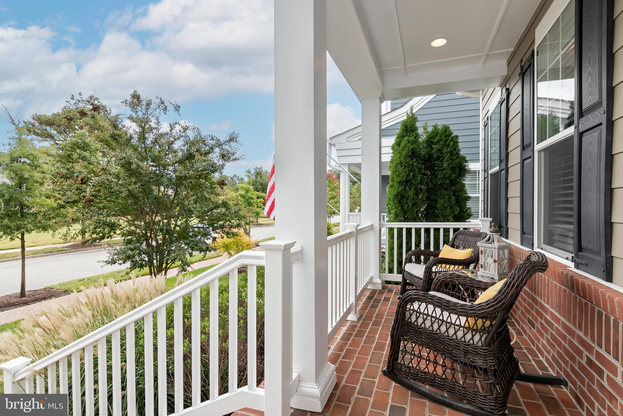 8060 EASTON VILLAGE DRIVE