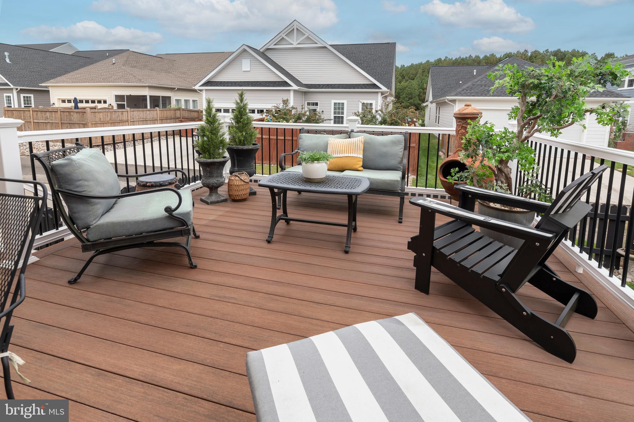 8060 EASTON VILLAGE DRIVE