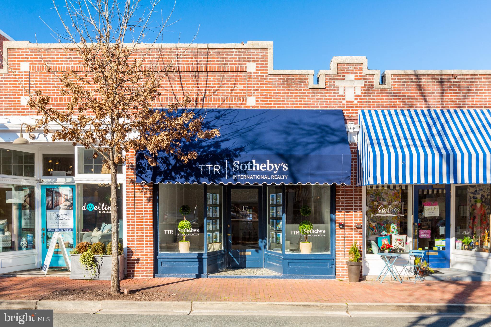 17 GOLDSBOROUGH STREET