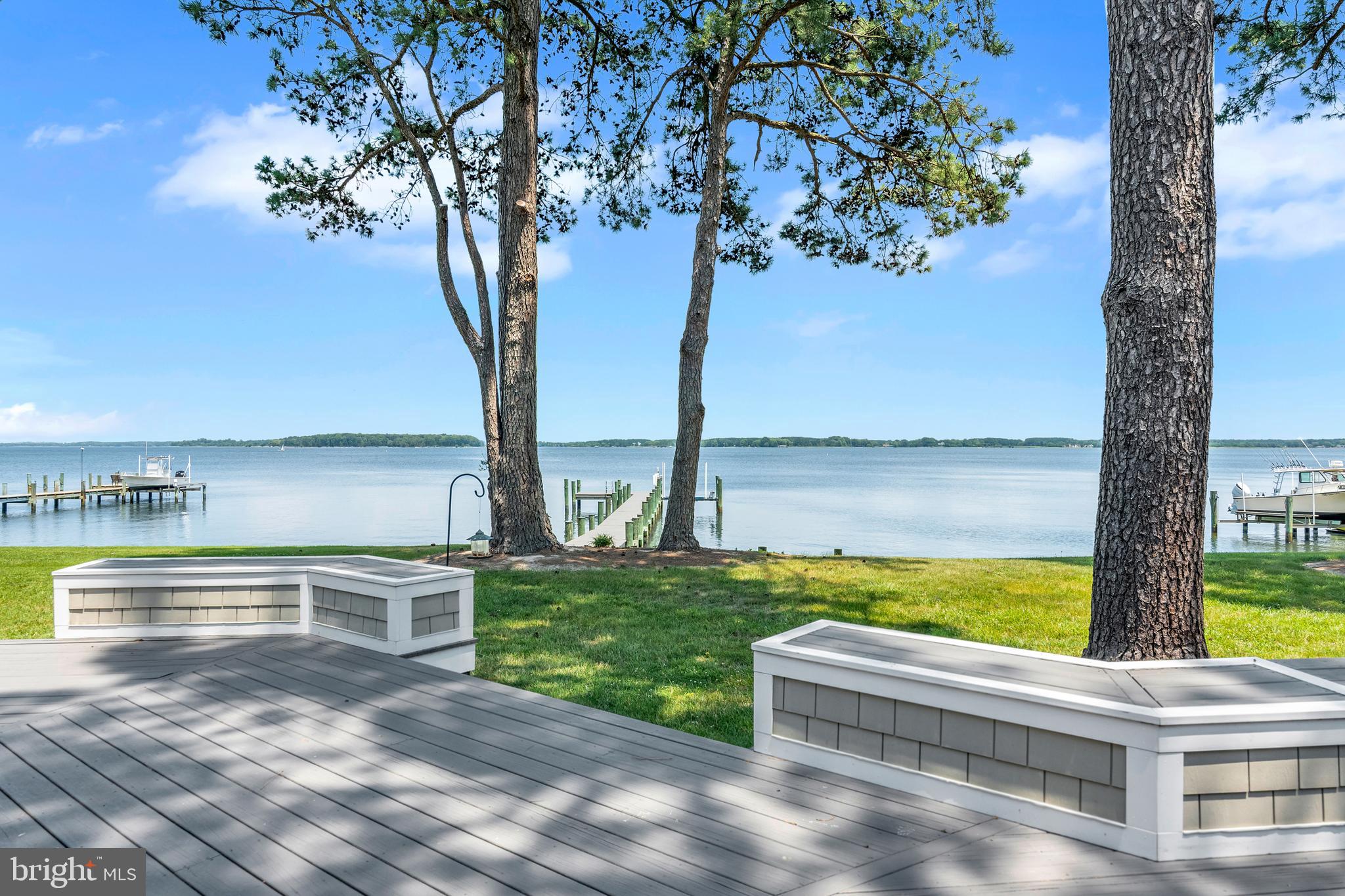 900 RIVERVIEW TERRACE